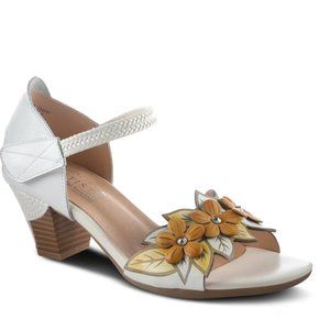 NEW L'Artiste "Compelling" Mary Jane W9